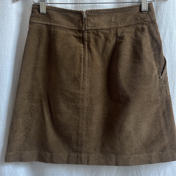 APC corduroy Shanya miniskirt. - Picture 4 of 4